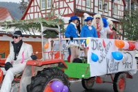 Bild in Gro�darstellung, weitere Faschingswagen beim Wombacher Faschingszug